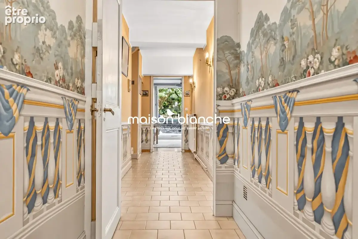 Maison 8 pièces 235 m² à vendre à Fontevraud-L'abbaye (49590) - photo 2