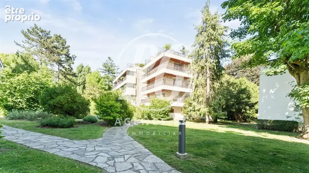Appartement lumineux avec terrasse - photo 14