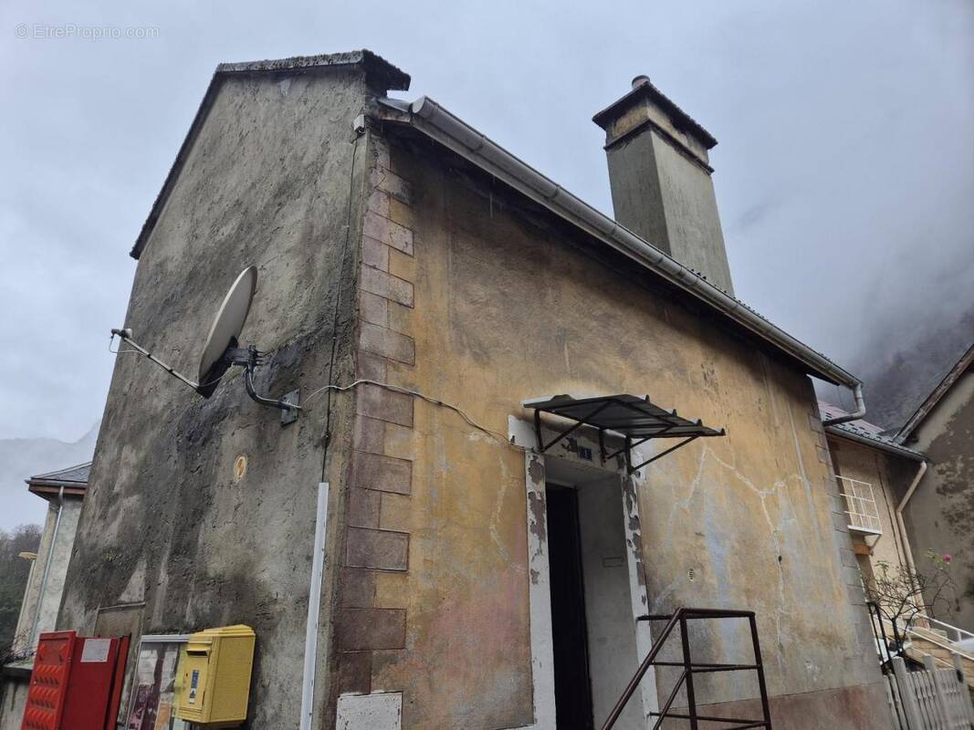 Maison à LIVET-ET-GAVET
