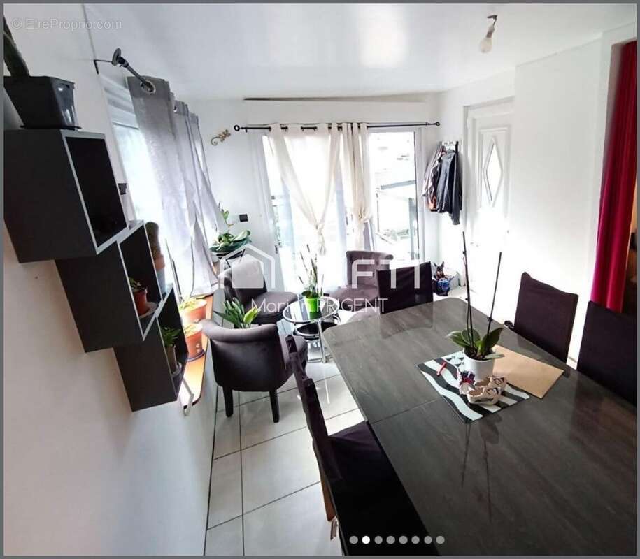 Photo 5 - Appartement à SAINT-MARTIN-DES-CHAMPS