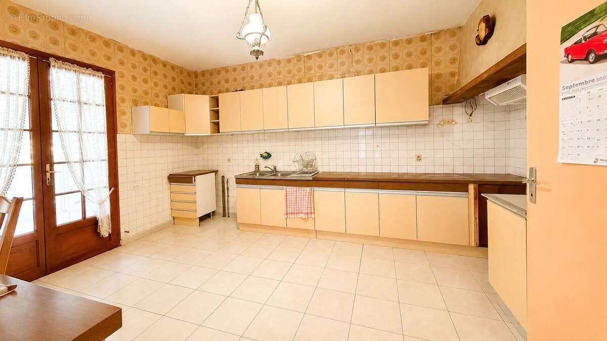 Maison à POURRIERES