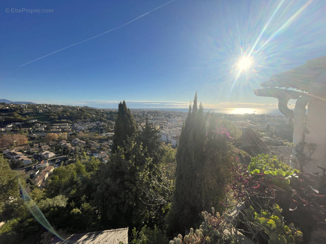 Maison à CAGNES-SUR-MER