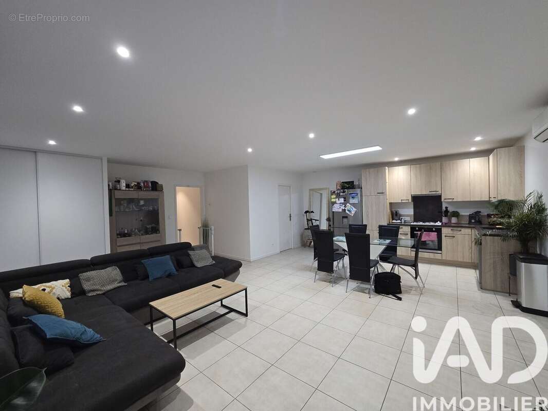 Photo 2 - Maison à BENON