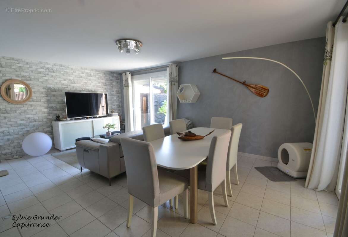 Maison à vendre 4 pièces LANCON PROVENCE (13) avec jardin et piscine - photo 3