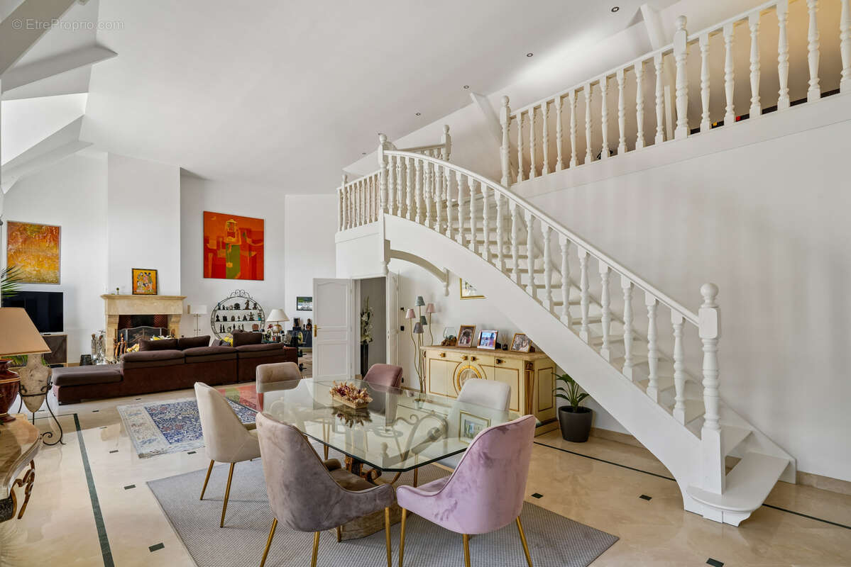 Maison à LOUVECIENNES