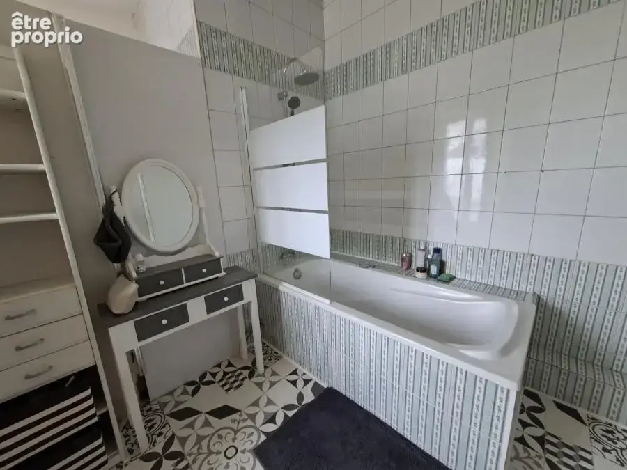 Maison 5 pièces 142 m² à vendre à Sable-Sur-Sarthe (72300) - photo 1472