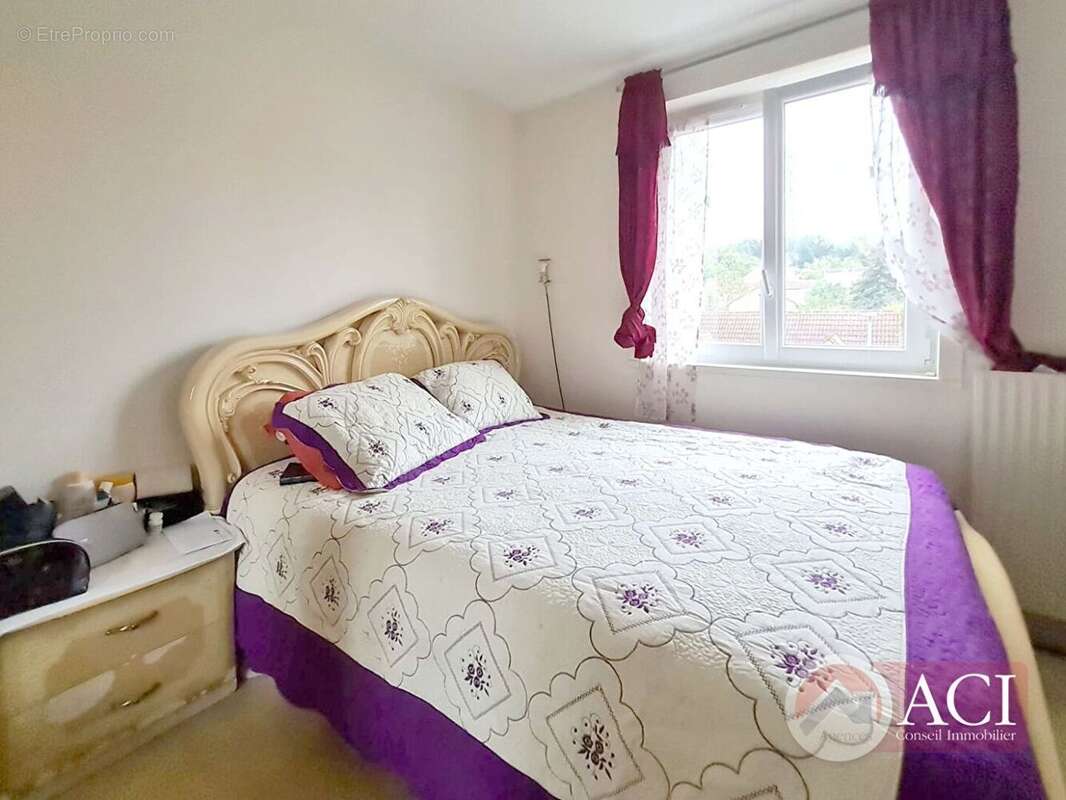 57198130e.jpg - Appartement à MONTMAGNY