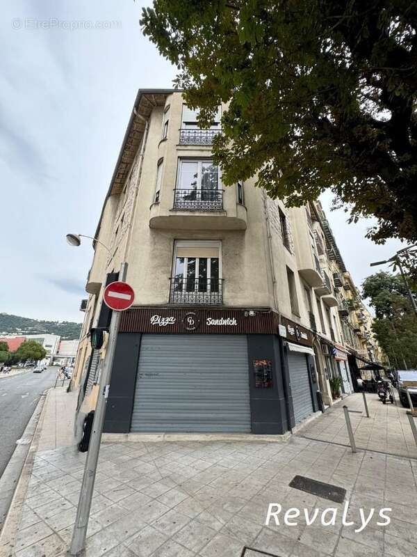 Alpes maritimes (06) nice tnl a vendre 3 pieces pour investisseurs - photo 2