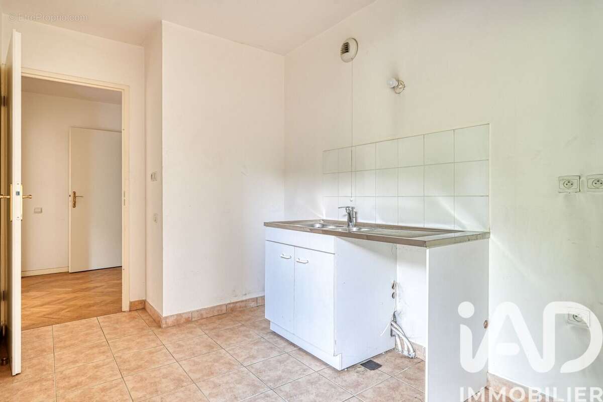 Photo 9 - Appartement à HARDRICOURT
