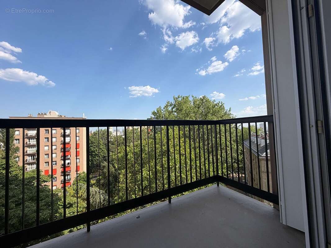 Appartement à PARIS-20E