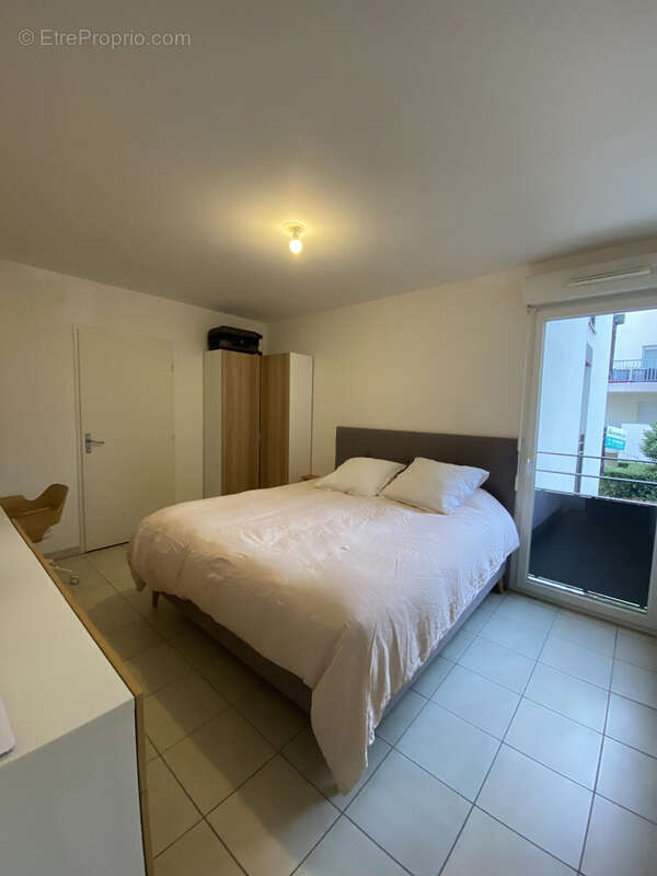 Appartement à MEYZIEU