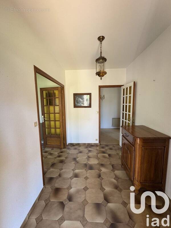 Photo 1 - Maison à SAINT-DENIS-DE-L'HOTEL