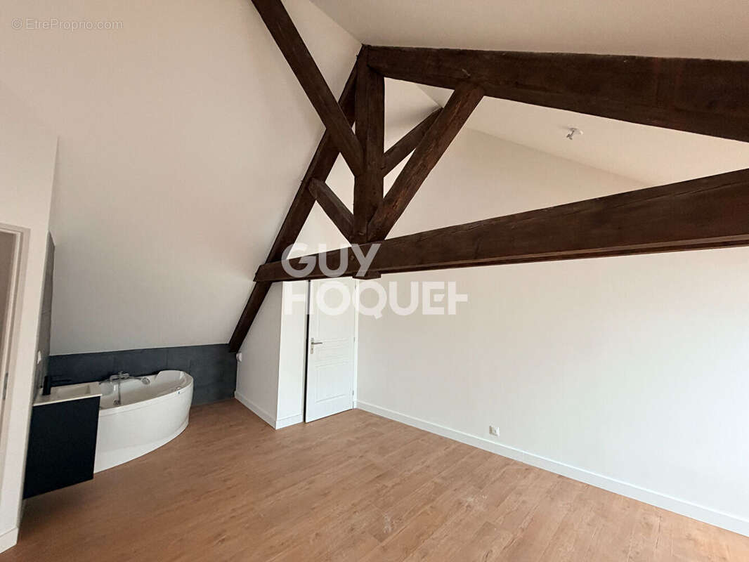 Appartement à BYANS-SUR-DOUBS
