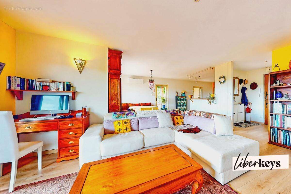 Villa de plain pied T6 - Vue panoramique - Terrain paysager et verger - photo 5