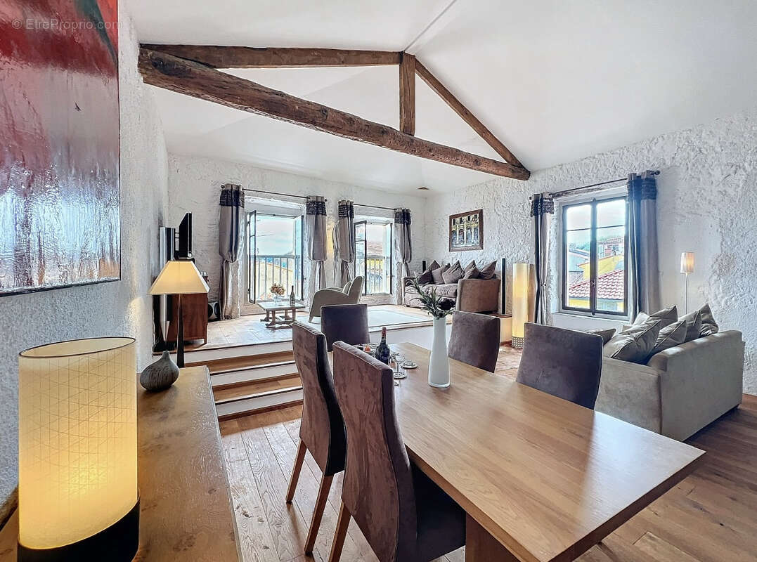 Appartement à VILLEFRANCHE-SUR-MER