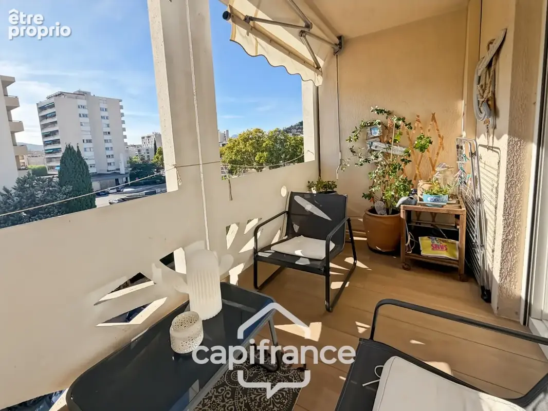 Appartement à vendre 4 pièces HYERES (83) - 147m2- 4ème et dernièr Etage- Accès direct GARAGE - photo 32