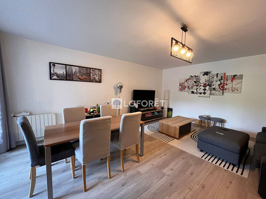 Appartement à BOURGOIN-JALLIEU
