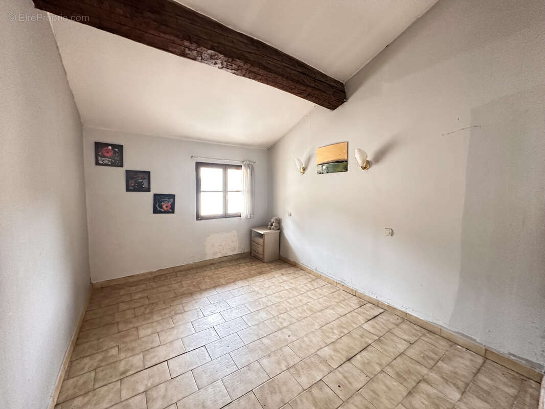VINS SUR CARAMY - Maison de village avec balcon de type 3. - photo 9