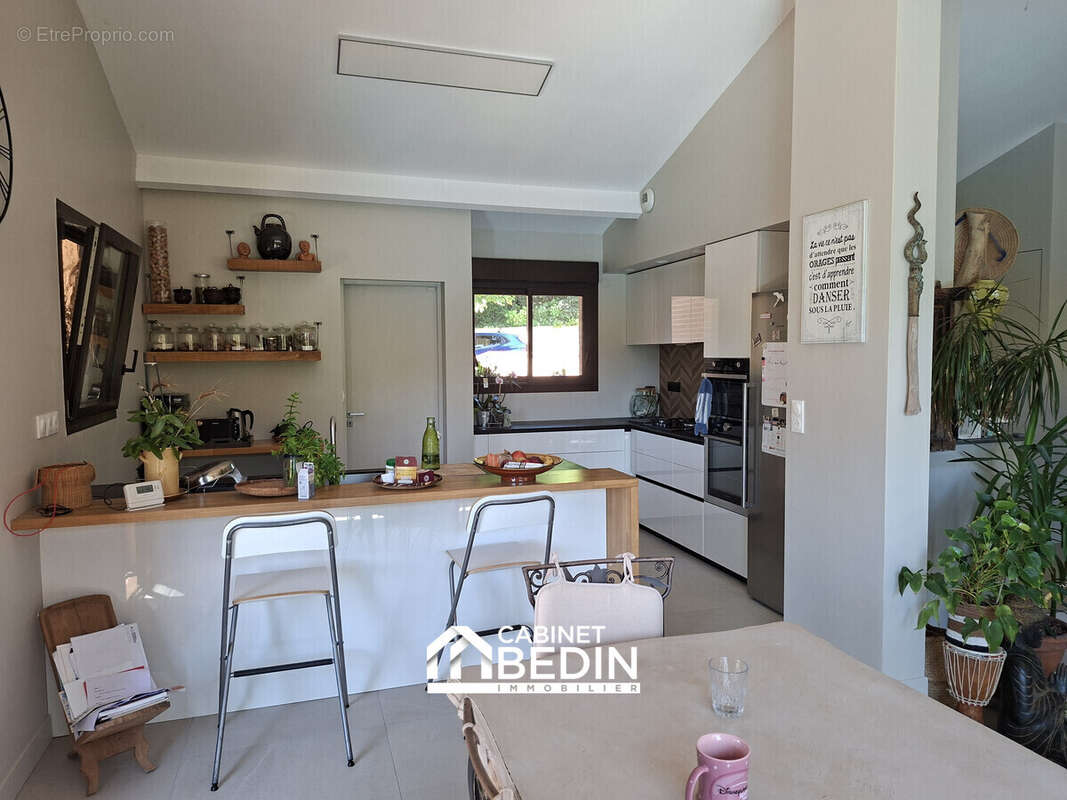 Maison 162 m² à Dremil-Lafage  - photo 8
