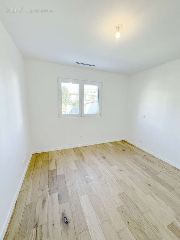 Maison à LE PERREUX-SUR-MARNE