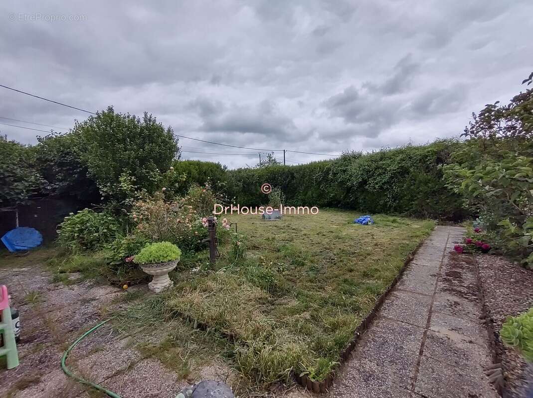 Maison à POULIGNY-SAINT-PIERRE