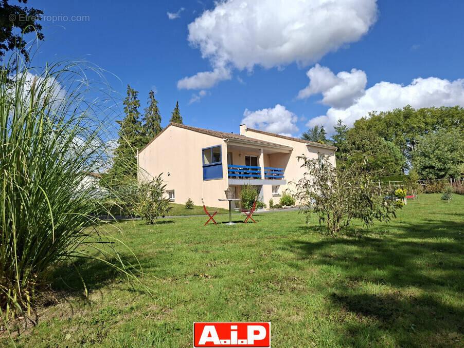 Maison à SAINT-MESMIN