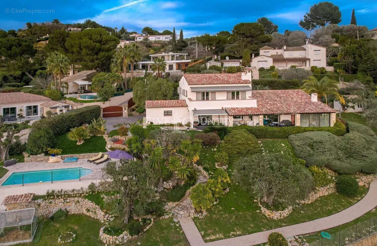 Maison à MOUGINS