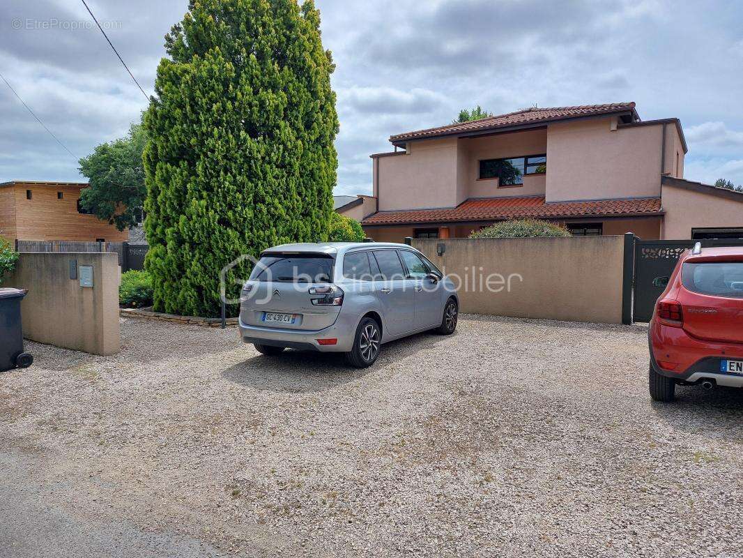 Maison à VILLENEUVE-TOLOSANE