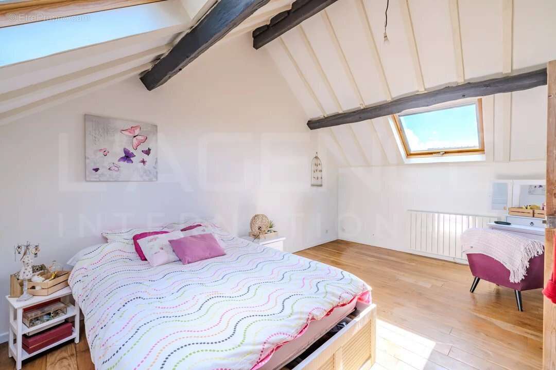 Maison à BOUAFLE