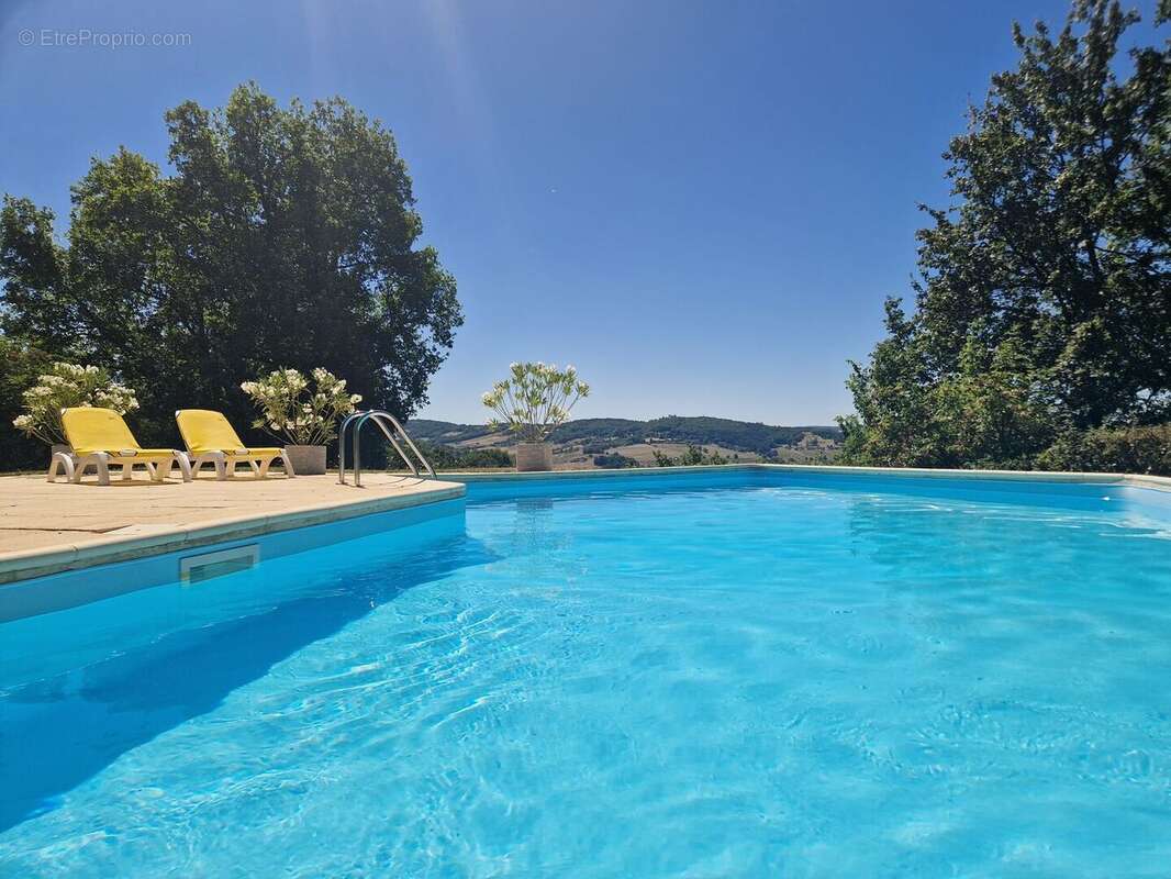 Perigordine avec piscine et magnifique vue sur la Vallée. - photo 11