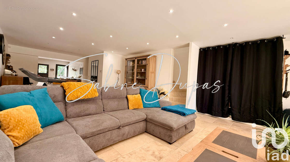 Maison 124 m² à L'isle-Sur-La-Sorgue  - photo 6