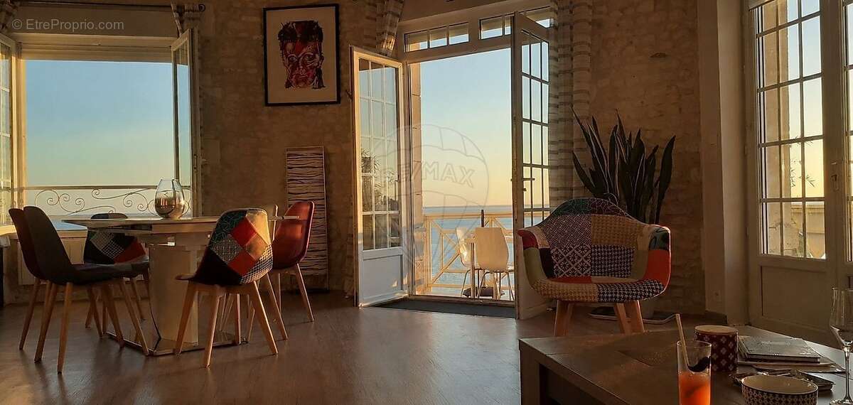 Appartement à MESCHERS-SUR-GIRONDE