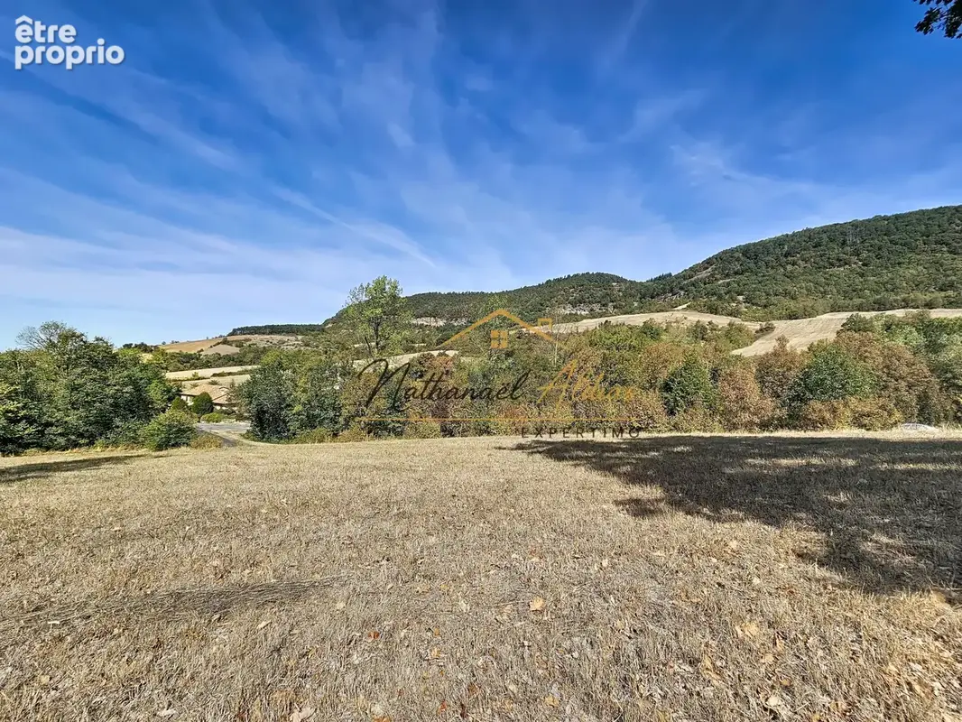 Grand terrain constructible avec vue - photo 11