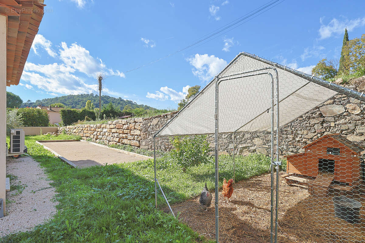 Maison à PIERREFEU-DU-VAR