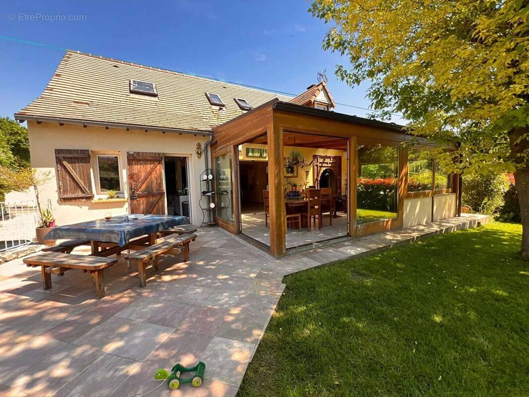 Maison à SAINT-NOM-LA-BRETECHE