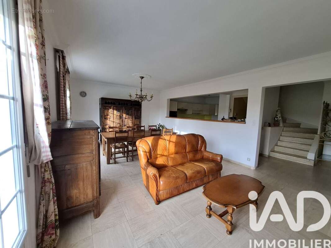 Photo 9 - Maison à LA BONNEVILLE-SUR-ITON