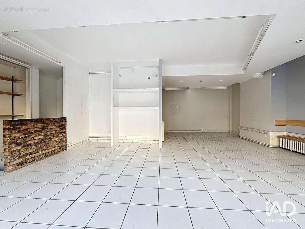 Photo 5 - Commerce à COURBEVOIE