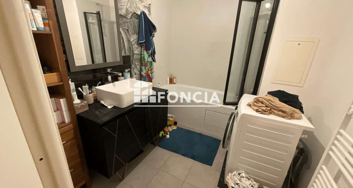 Appartement à LE BLANC-MESNIL