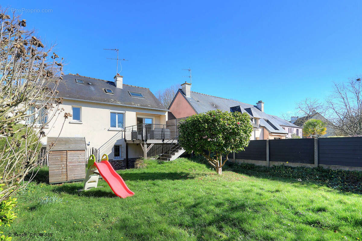 Maison à LE RHEU