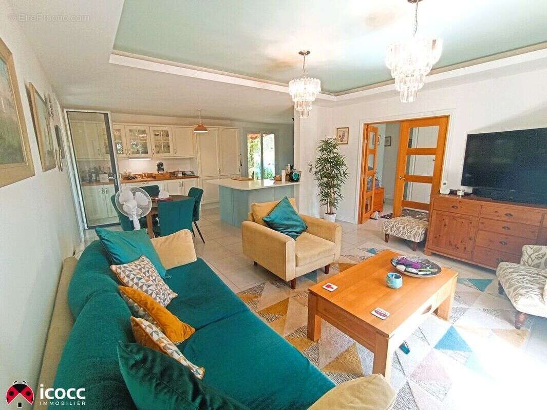 Maison 168 m² à La Bretonniere-La-Claye  - photo 6