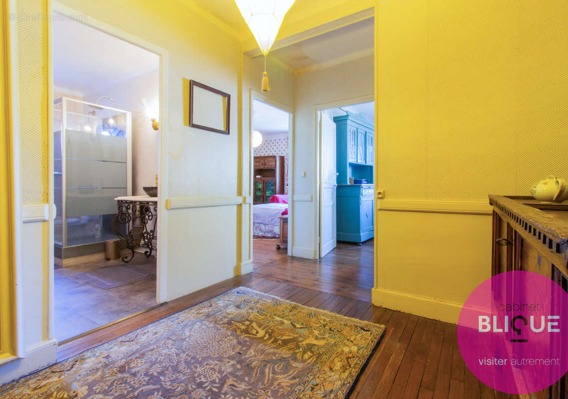 Maison à DOMEVRE-SUR-VEZOUZE