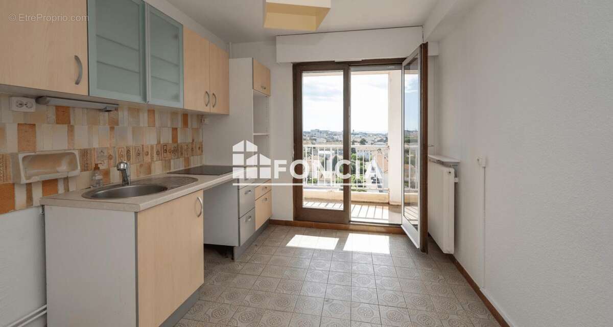 Appartement à BOURG-LES-VALENCE