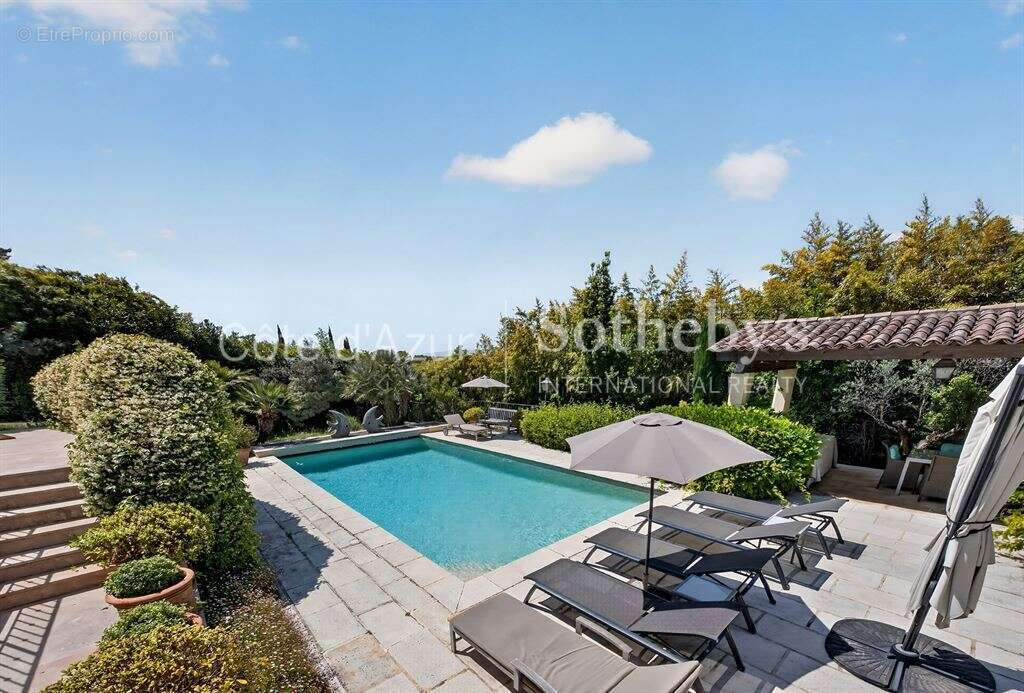 Maison à MOUGINS