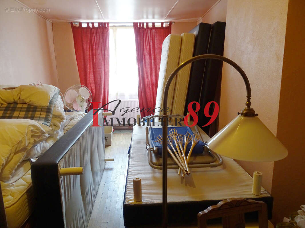 Maison à MONTIGNY-SUR-AUBE