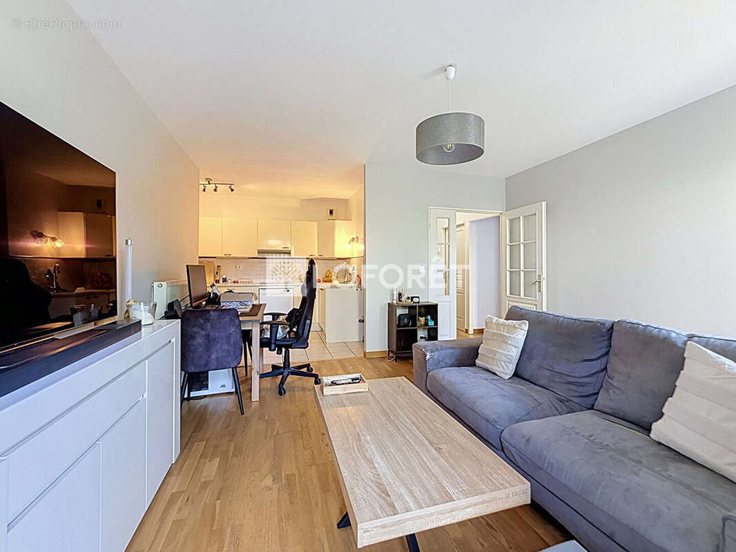 Appartement à SAINT-FARGEAU-PONTHIERRY