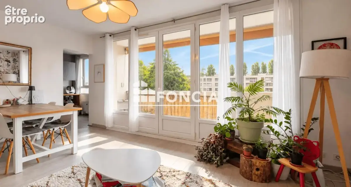 GENAY- Appartement T4  – Résidence « Les Vieux Cèdres - photo 1