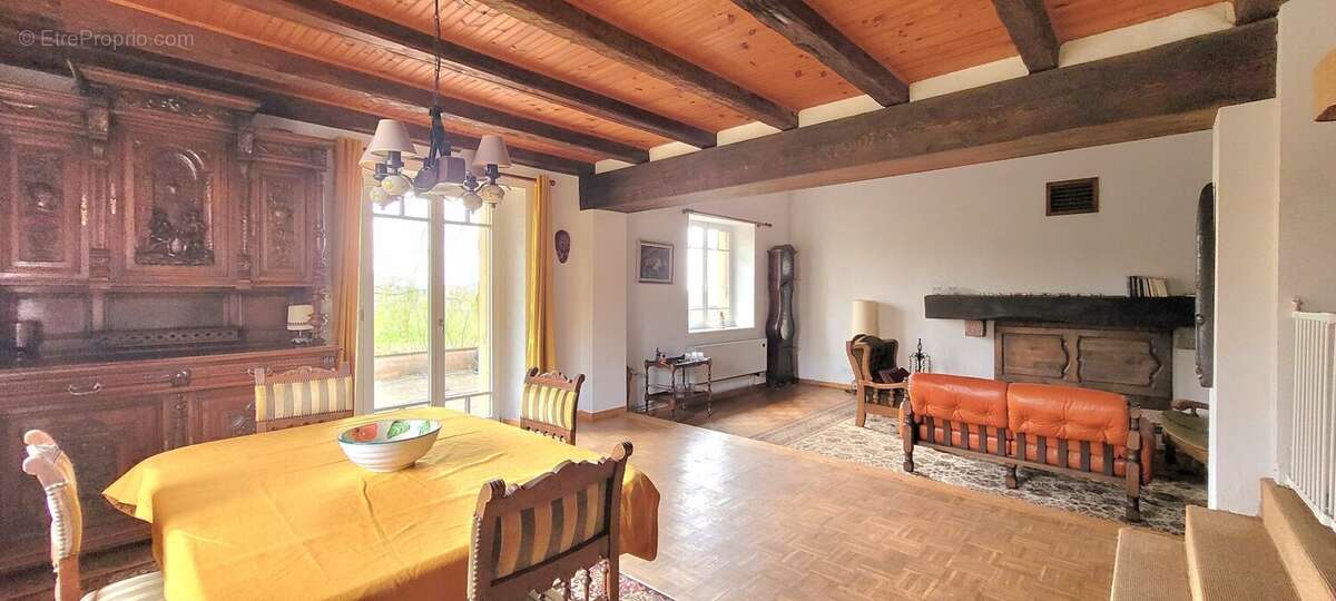 Maison à LE PUID