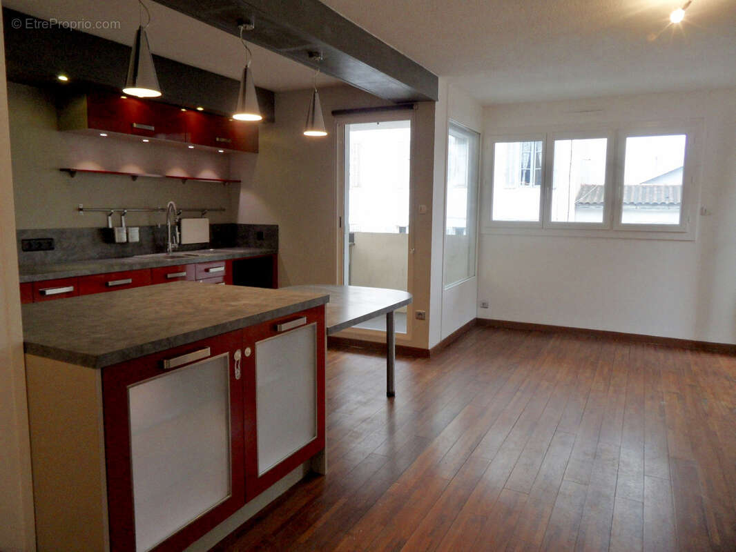 Appartement à MARSEILLE-11E