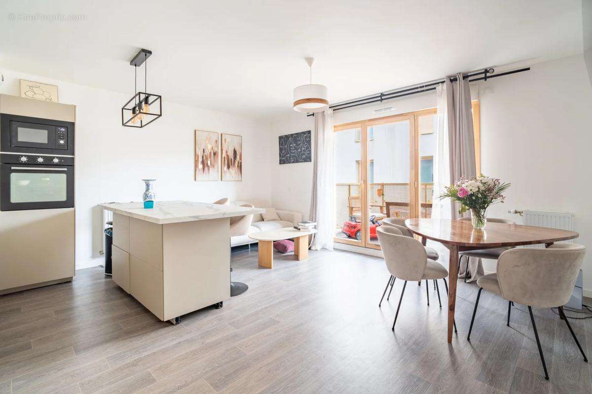 Appartement à SAINT-DENIS