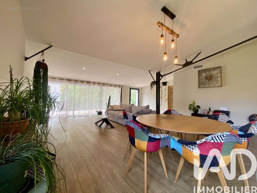 Photo 8 - Maison à MALEMORT-DU-COMTAT